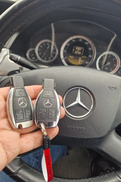 Car key cutting service for Mercedez in Westmeath