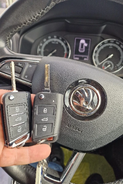 Car key cutting service for Skoda in Athlone
