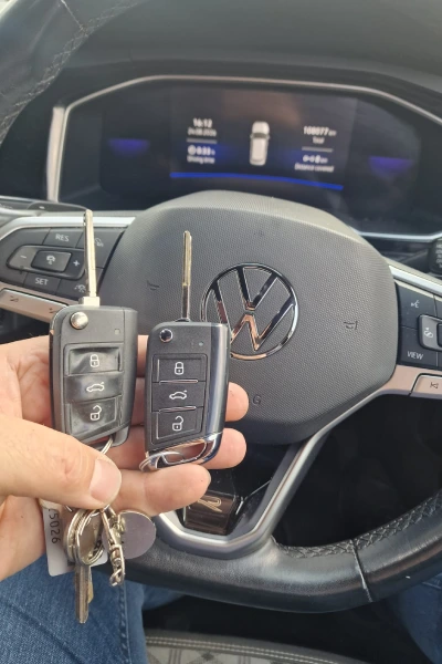 Car key cutting service for Volkswagen in Athlone