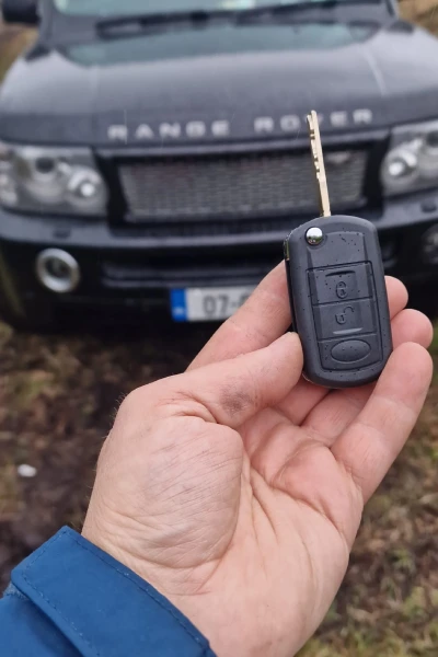 Car key cutting service for range rover